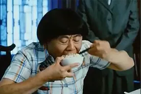 潘长江吃饭4大名场面：米饭配上酱油，一口气连吃8碗太香了！视频封面