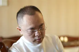 与渐冻症拼命赛跑的京东副总裁：要么死，要么干掉这个病 推广视频封面