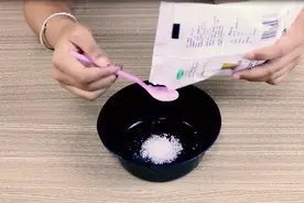 用糖和盐泡水喝，这下越喝身体变化越大！厉害了视频封面