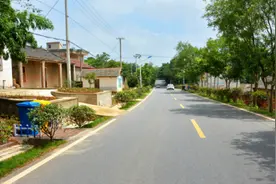 农村公路超420万公里，能绕地球104圈，中国基建谁能相比？视频封面