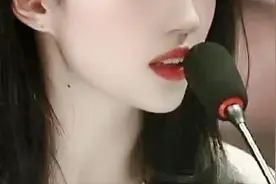 柳岩：见到本人，我脸红心跳！骨头酥掉...怎么有这么好看的人！视频封面