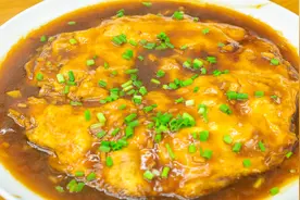 天津名菜“锅塌里脊”，用厨师长的做法，我们在家也能做的好视频封面