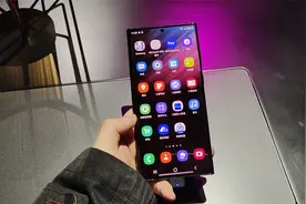 三星Galaxy S22国内发布现场体验：4999元起，论手感还得S22视频封面