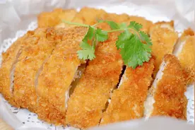 22元一份的芝士大鸡排，教你家庭做法，酥香爆汁，比买的还好吃视频封面