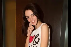 美丽的邂逅——乌克兰美女Lilit A清纯诱惑视频封面
