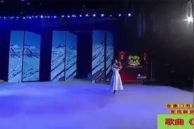 郭冬临、韩芸芸、黄杨共同演绎小品《百姓故事》视频封面