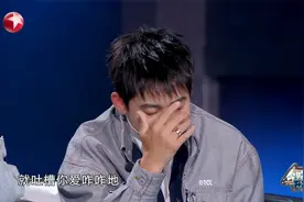 今晚开放麦：王栎鑫吐槽“谁还不是个rapper”，苏醒还扛下了所有视频封面
