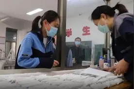 江苏一学校连续17年，免费为高三住校生发100天牛奶视频封面