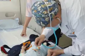 一次重大手术，对孩子医生都是考验，能否闯过难关视频封面