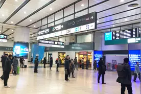 外地旅客 到达北京南站 如何在站内换乘北京的地铁、公交及出租车视频封面