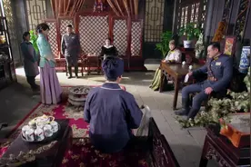 豆娘：团长死活不想娶假小子，不料换上女装后竟是个大美人视频封面