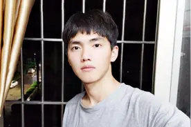 凌晨的男生宿舍是什么样子的，李小白意外发现不得了的事，奇怪视频封面