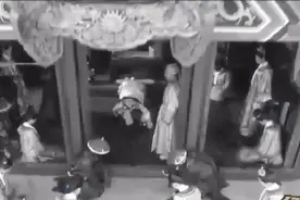 光绪独宠珍妃 慈禧知道珍妃受贿卖官 便以后妃干政之名杖责珍妃视频封面