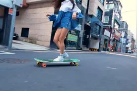 韩国滑板女神高孝周 体验滑板上的舞蹈 快来认领你们的女朋友吧视频封面