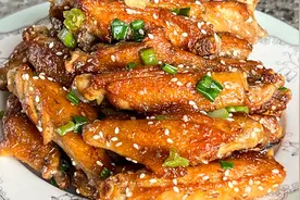 香煎孜然鸡翅，外香里嫩，10分钟入味在家就能做，大人小孩都爱吃