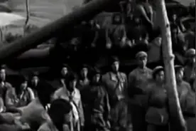 公木先生是《中国人民解放军军歌》和《东方红》的作词者视频封面