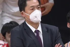山东VS上海第四节！陶汉林暴扣反超比分！李春江发脾气原声被放出视频封面