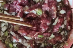 妥妥的一道糖尿病人的营养美食，牛肉丸子海带萝卜汤，鲜香美味视频封面