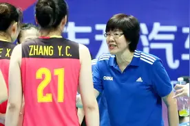 中国女排再迎喜讯！女排三胞胎横空出世，郎平要捡到宝了视频封面