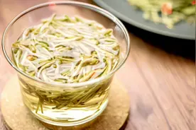 金银花应该怎么喝？一次用量泡多少合适呢？视频封面