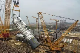 中国的全球第1吊，最大起重能力4000吨，主要用途是什么？视频封面