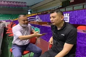 山东男篮试训前NBL得分王，主帅巩晓彬大手笔，新赛季或有新突破视频封面