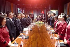 上海一公司被消保委点名 旗下公众号秘书夸老板有天眼言论引热议视频封面