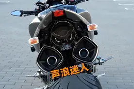 铃木隼老大哥，新款铃木B-King来了，四缸引擎，听听声浪如何？视频封面