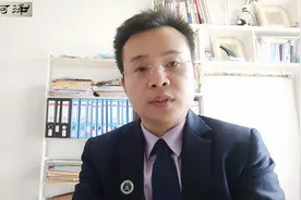 停车8秒被判违停，并罚款。你认为冤不冤？停多久才算违停？视频封面