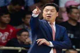李春江非常不满意！上海男篮或再引强援，弗雷戴特回归时间确定视频封面
