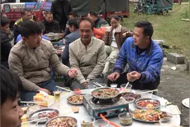 广西民间流传的一种习俗“做社”，男女老少齐聚一堂，有知道的吗视频封面