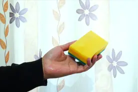 我家窗帘从不拆下来清洗，教你一招，洗得干净没灰尘，太厉害了视频封面