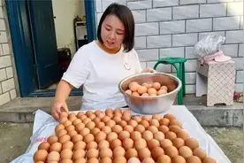 豆豆家鸡蛋吃不完，尝试两种做法，方法简单，咸香下饭，超美味视频封面