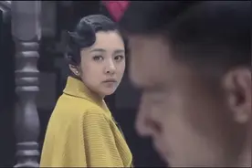 神枪：恶霸为虎作伥，怎料姑娘竟是绝世高手，穿着高跟鞋踢惨恶霸视频封面