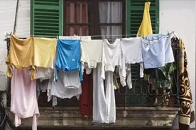 为什么晚上不能晾晒衣服，原来是有一定说法的，不是迷信，快改正视频封面