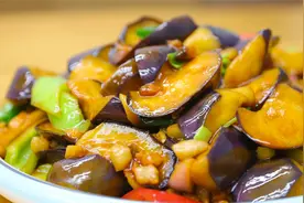 不油炸不拌糊的肉沫茄子，还有比这更好吃的做法吗？视频封面
