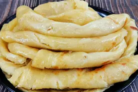 不用揉面的家常软饼，做法简单，又薄又软层次丰富，凉了也不硬视频封面