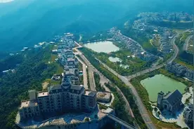 航拍深圳最顶级的富人区，置身4A景区，环境绝美豪车遍地！！视频封面