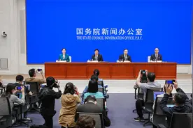 完善大豆生产者补贴政策，让农民种大豆有收益、得实惠视频封面