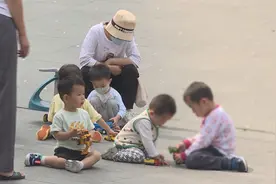 广东5月1日起生育子女无须再审批视频封面