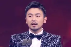 雷佳音颁奖典礼现场：直言郭京飞是九线演员，真是一点面子都不留视频封面