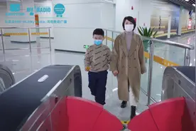 郑州地铁探秘系列之带孩子如何安全过闸机视频封面