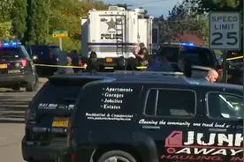 美国俄勒冈发生人质劫持事件，多人死亡，目击者：枪声警报声吓人视频封面