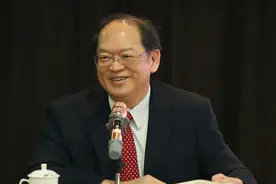 傅佩荣：南怀瑾先生神在哪里？再难的经拿来就讲，奥秘在这一句话视频封面