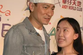 疯狂痴迷刘德华致父离世，发誓终生不嫁的杨丽娟，如今现状太心酸视频封面