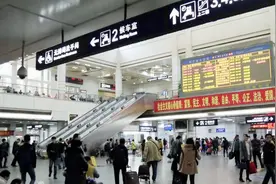 为什么春运买火车票时才放票就没了？原来有这些“猫腻”！视频封面