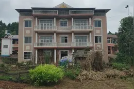 四川资阳农村，500多个平方的楼房，花了40多万，外观的确是漂亮视频封面