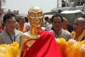 世界首尊女性肉身佛像，圆寂3年头发长了一寸多视频封面