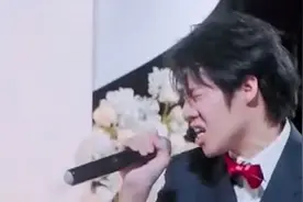 明星现身婚礼名场面：周杰伦即兴改编，林子祥为霍启刚郭晶晶献唱视频封面