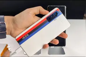 16分钟就能充满？120W闪充真快 iQOO 5 Pro传奇版充电体验视频封面
